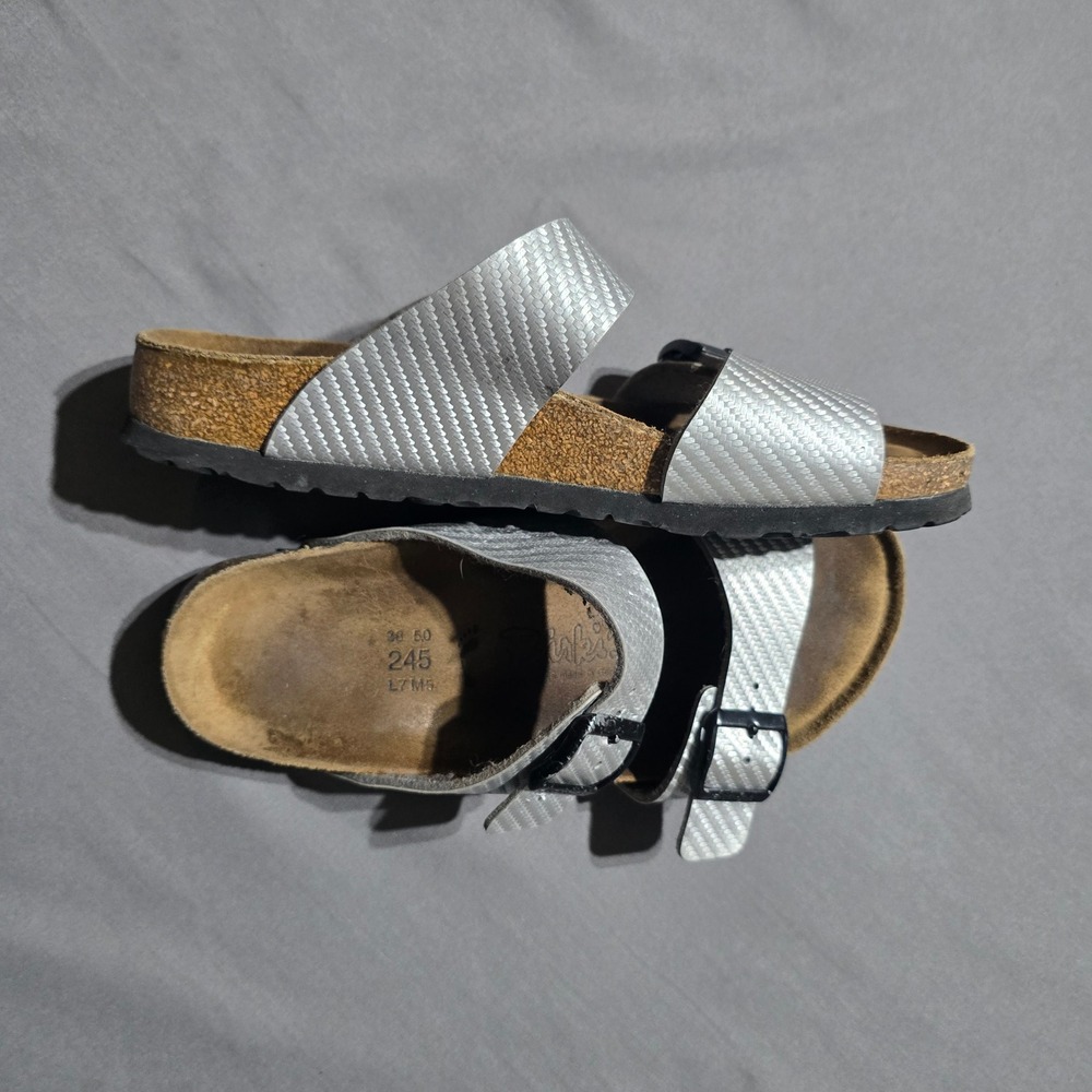 Birki's Birkenstock Sandals Women 7 Silver Metallic Textured Double Strap Slide - Picture 5 of 10